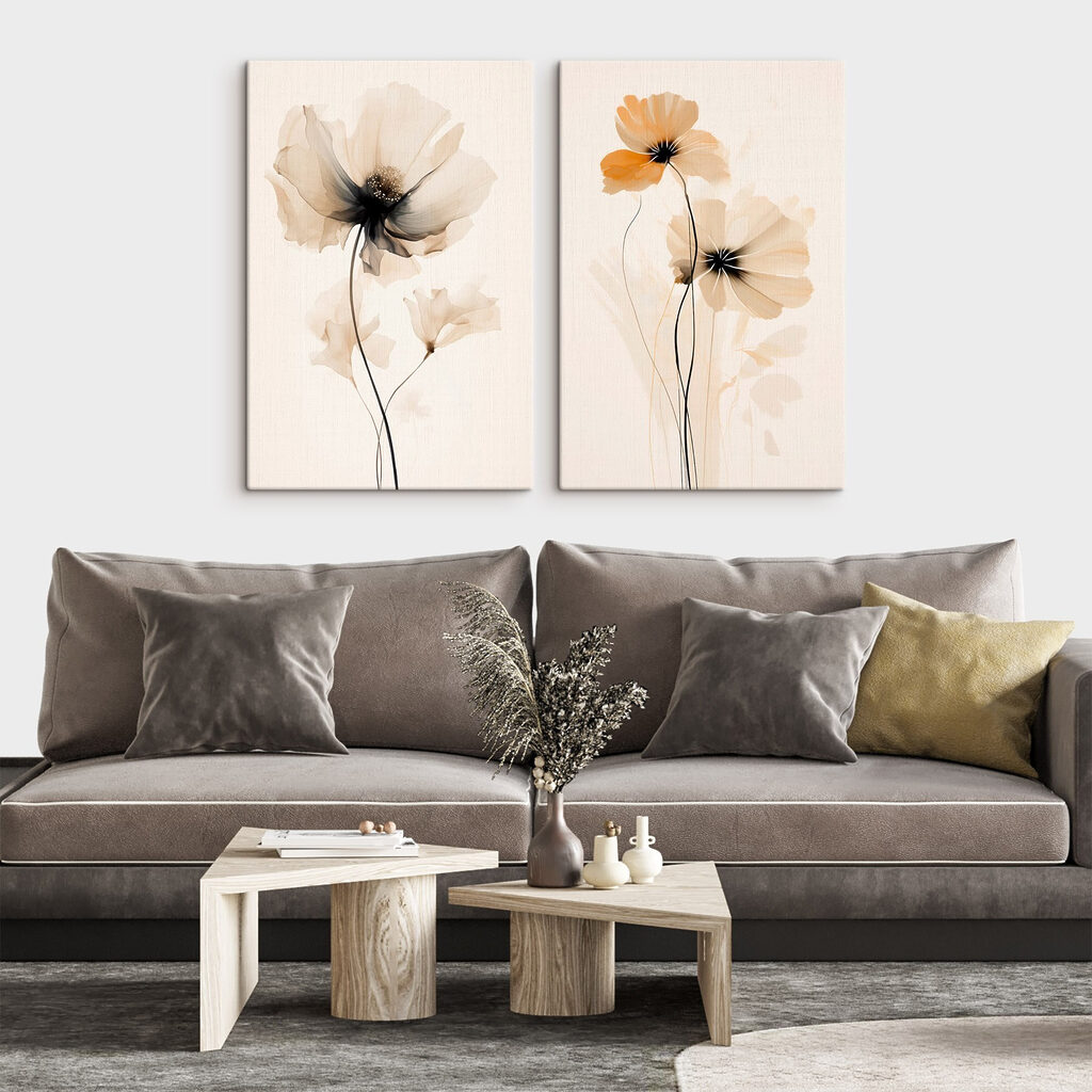 Blüten auf hauchdünnen Stielen in einem Interieur
