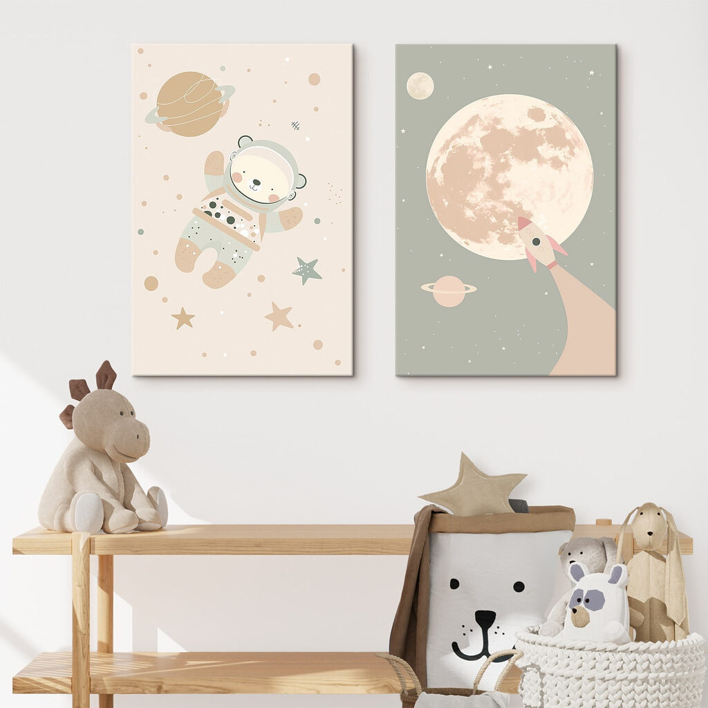 Kleine Weltraumreisende in einem Interieur