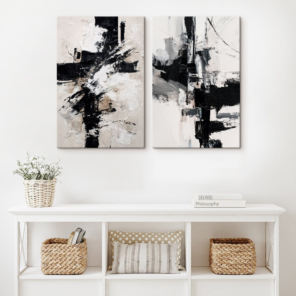 Schwarze Gesten in einem Interieur