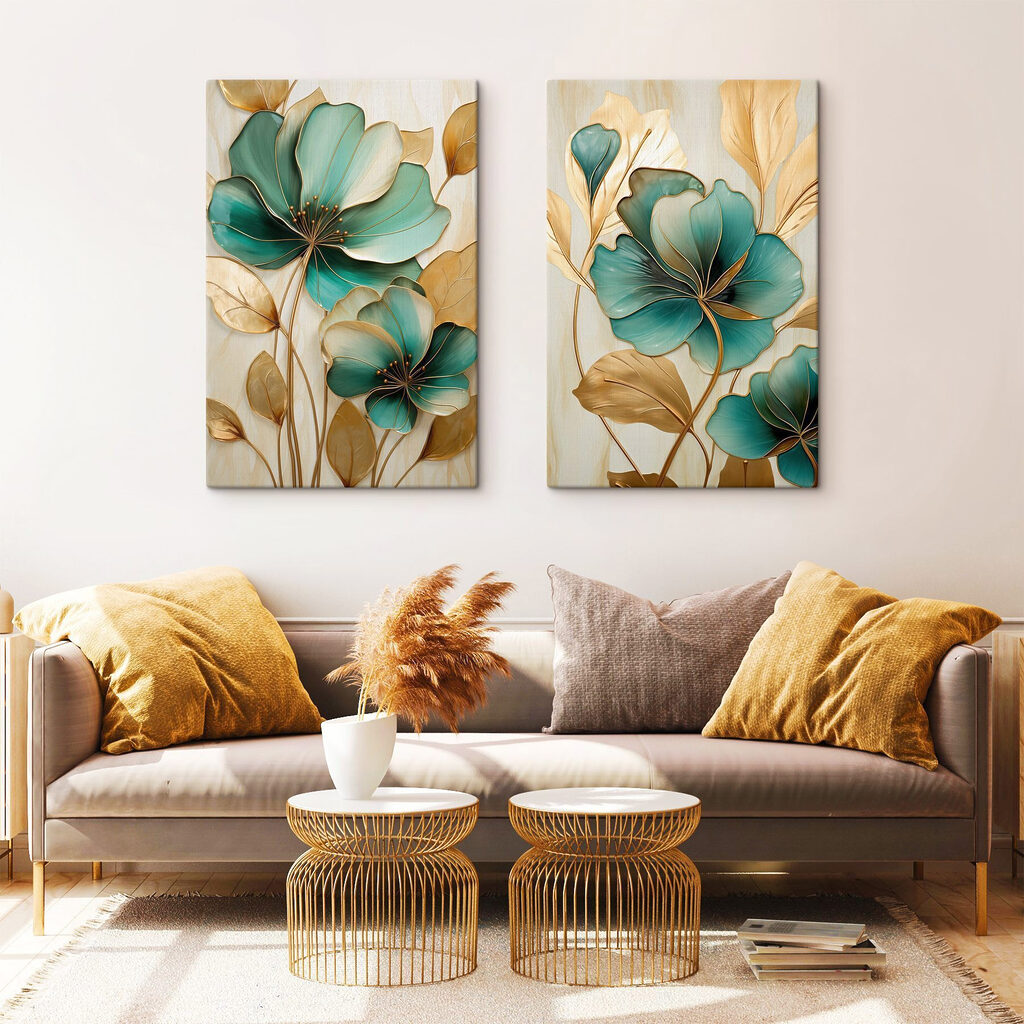 Grüne Blüten mit Gold in einem Interieur