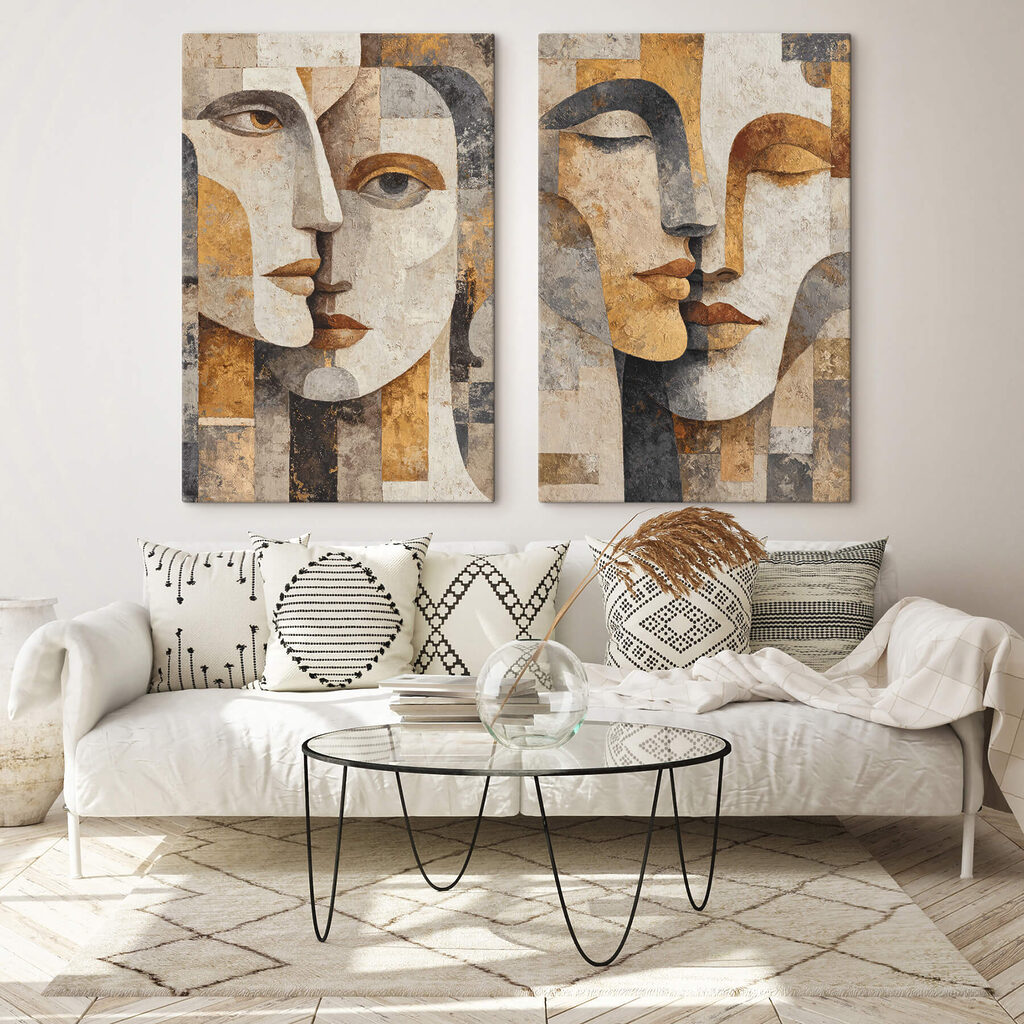 Gesichter in Fragmenten in einem Interieur