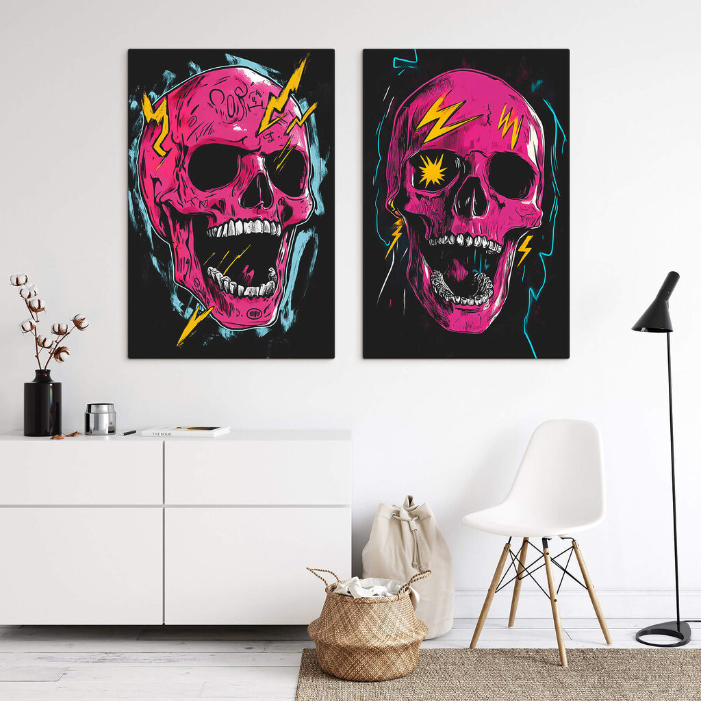 Rosa Totenköpfe mit Blitzen in einem Interieur