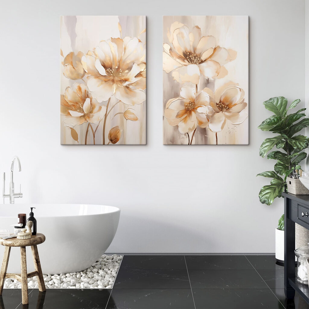 Leuchtende Blütenkelche in einem Interieur