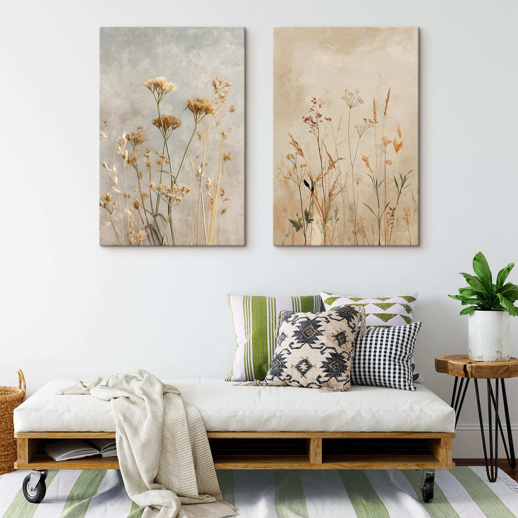 Wiesenblumen im Licht in einem Interieur