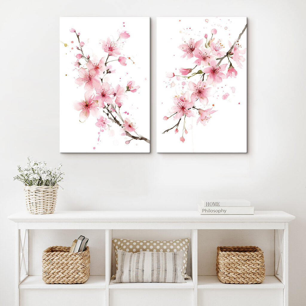 Rosa Blütenzweige in einem Interieur