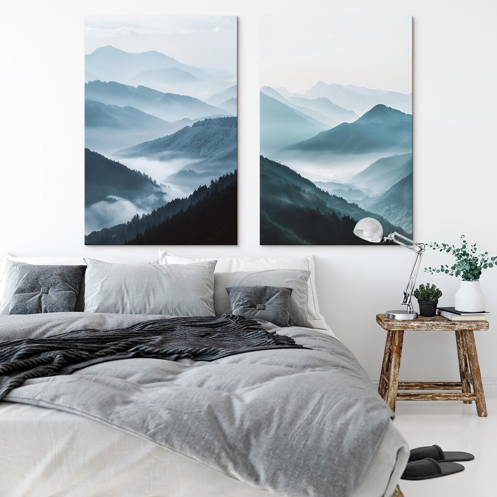 Blauer Bergnebel in einem Interieur