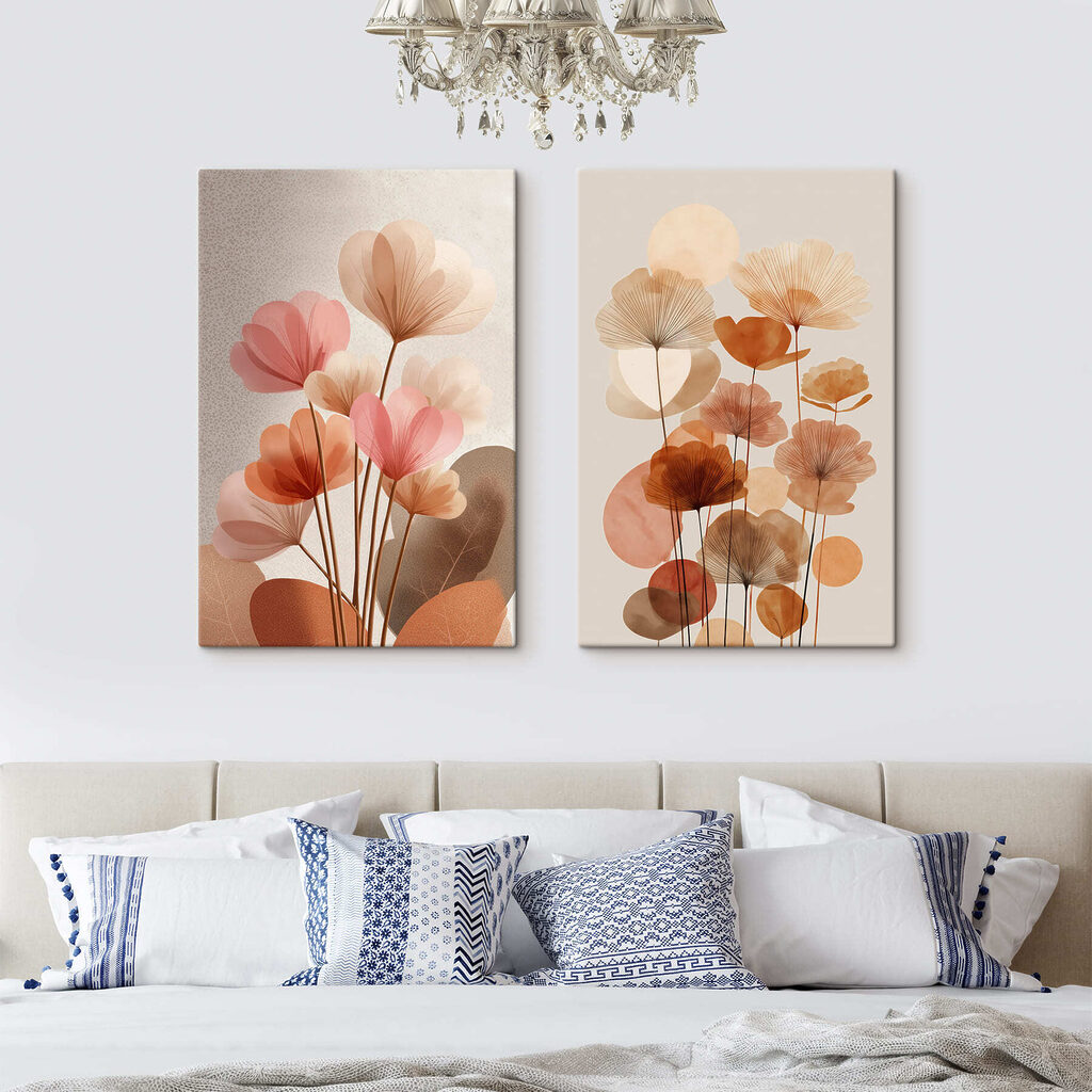 Blumen auf hohen Stielen in einem Interieur