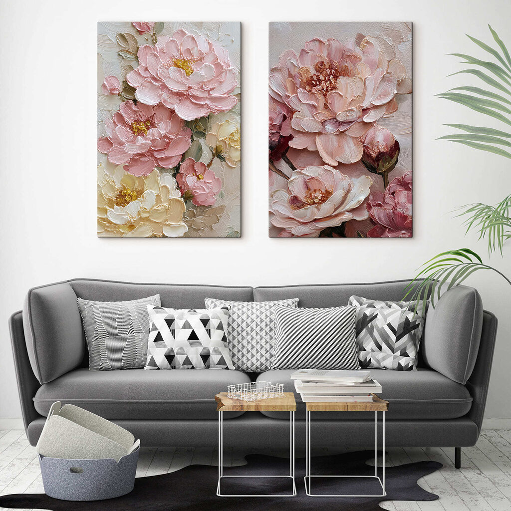 Rosa Blüten mit Gold in einem Interieur