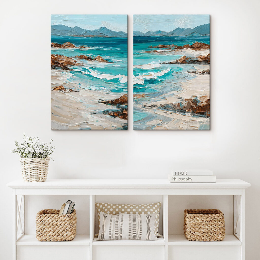 Brandung an den Felsen in einem Interieur