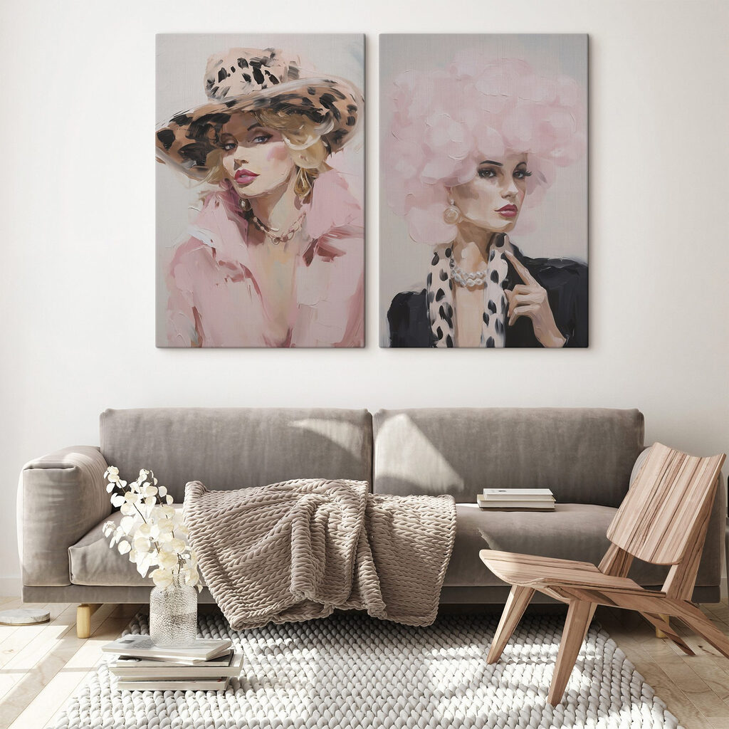 Rosa Hüte mit Punkten in einem Interieur