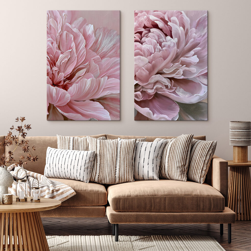 Rosa Blüten ganz nah in einem Interieur
