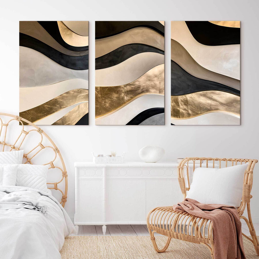 Goldener Glanz auf Schwarz in einem Interieur