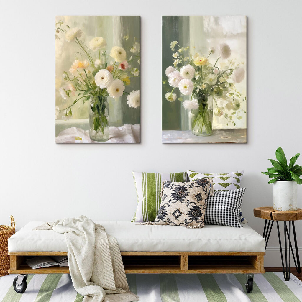 Sträuße am Fenster in einem Interieur