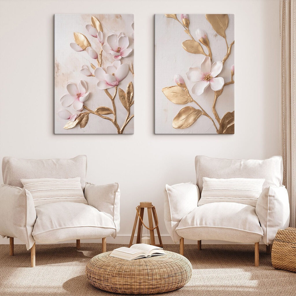 Blühendes Goldgeäst in einem Interieur