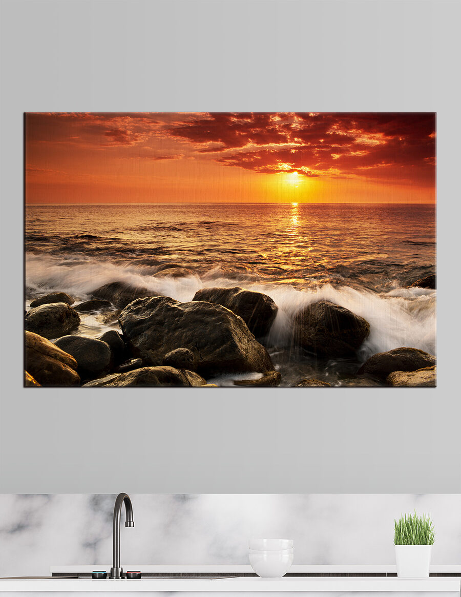 Abendsonne über dunklen Felsen — Interieur 1