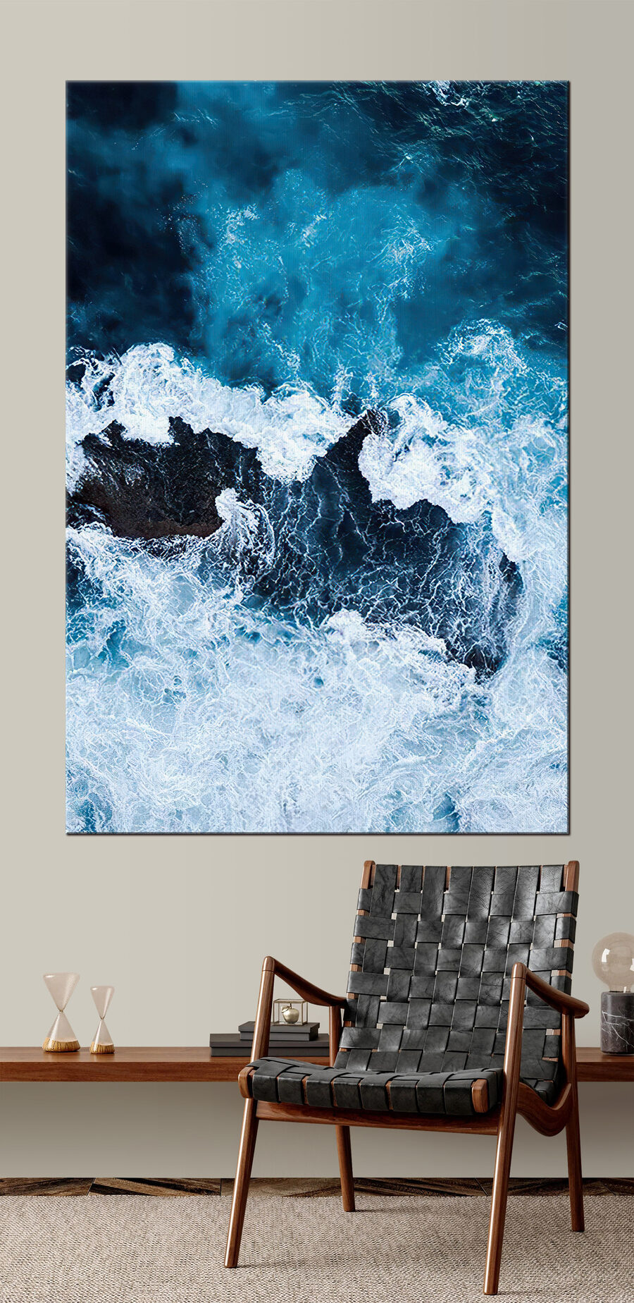 Gischt um dunkle Felsen — Interieur 2