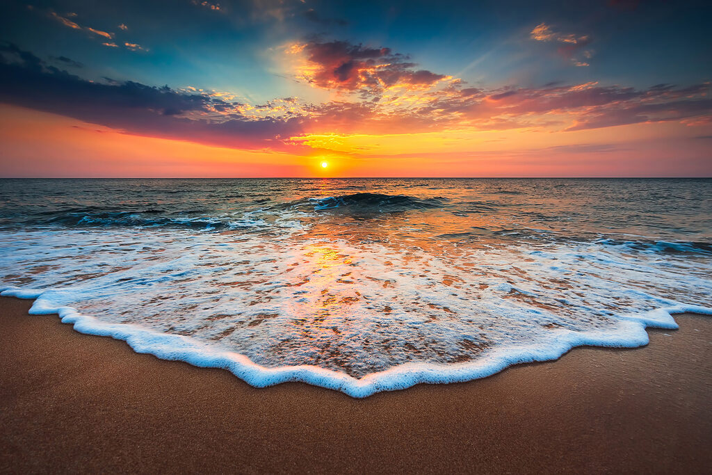 Abendsonne auf der Gischt — ganzes Design