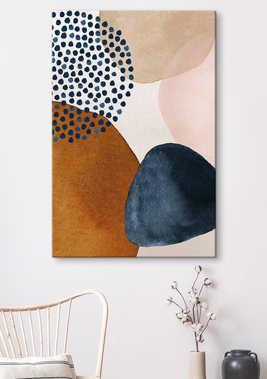 Blauer Punkteregen in einem Interieur