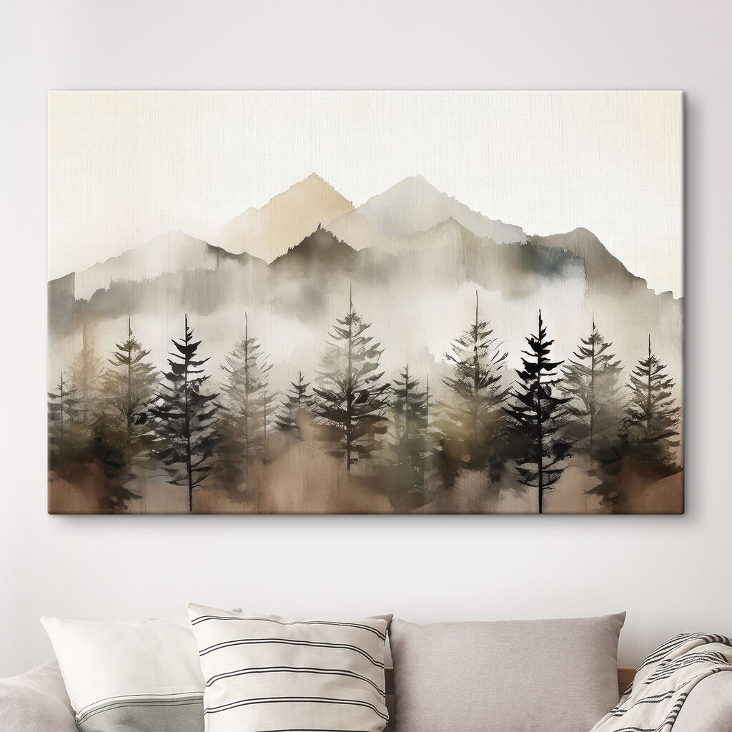 Nebel um blasse Gipfel in einem Interieur