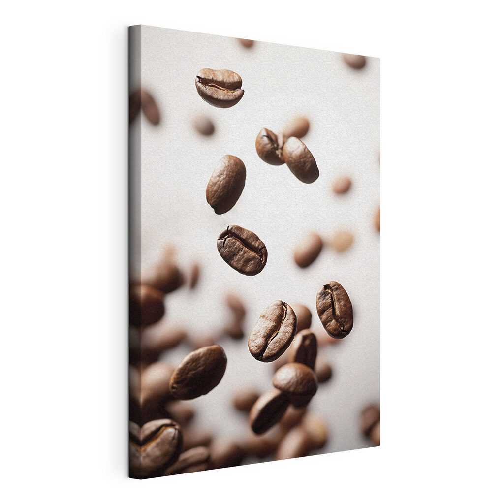 Fallende Kaffeebohnen, gespannte Leinwand mit umlaufender Kante