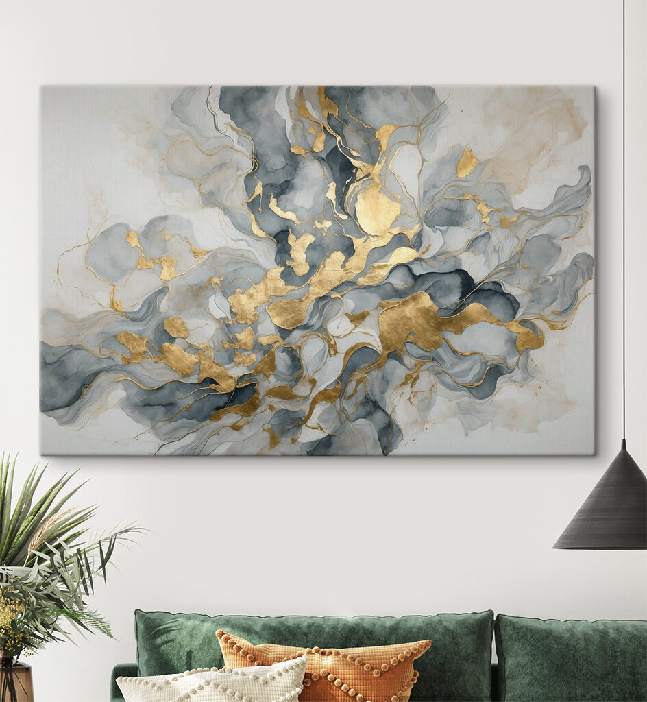 Goldschlieren in Grau in einem Interieur