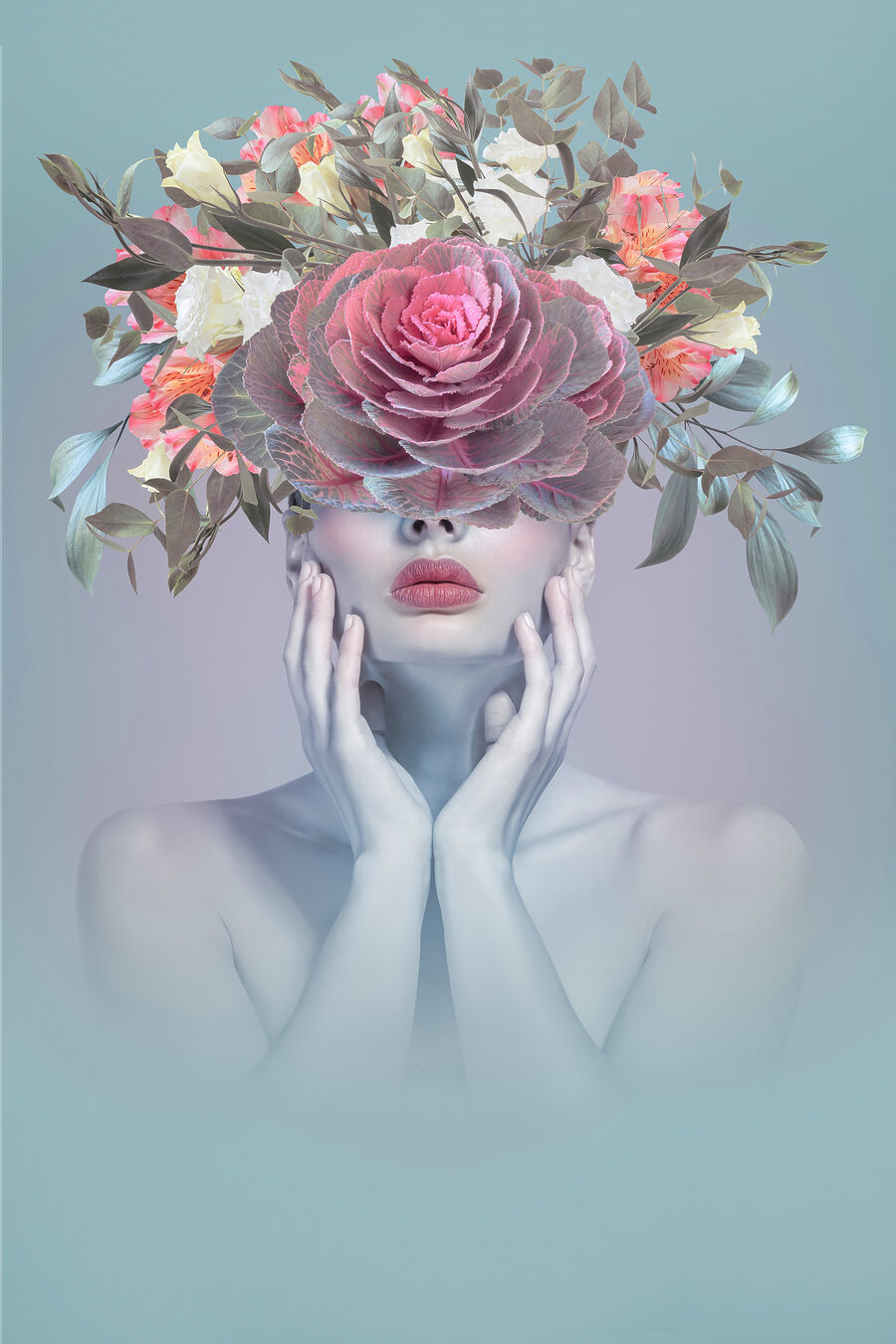 Frau mit Blumenkrone — ganzes Design