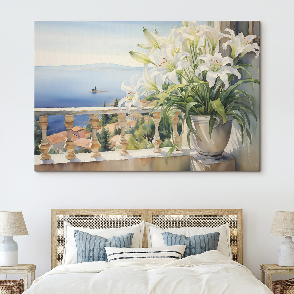 Weiße Lilien am Meer in einem Interieur