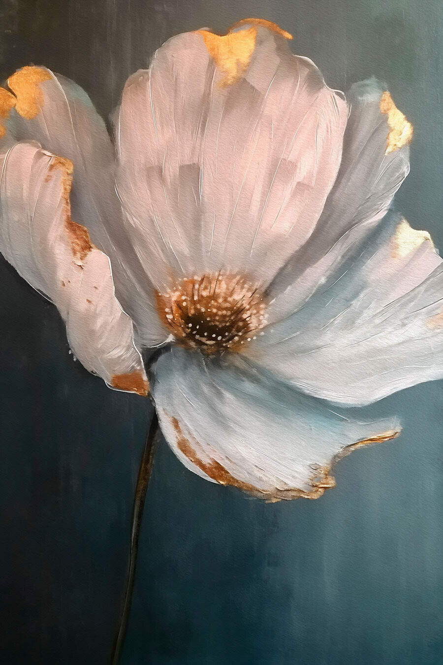 Blüte vor Dunkelblau — ganzes Design