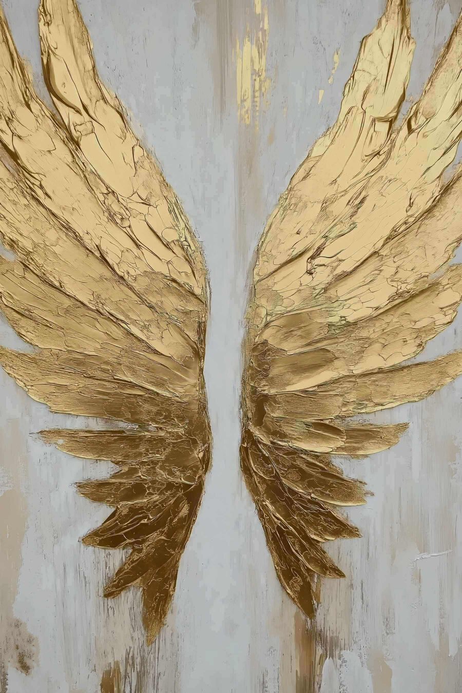 Goldene Flügel entfalten sich — ganzes Design