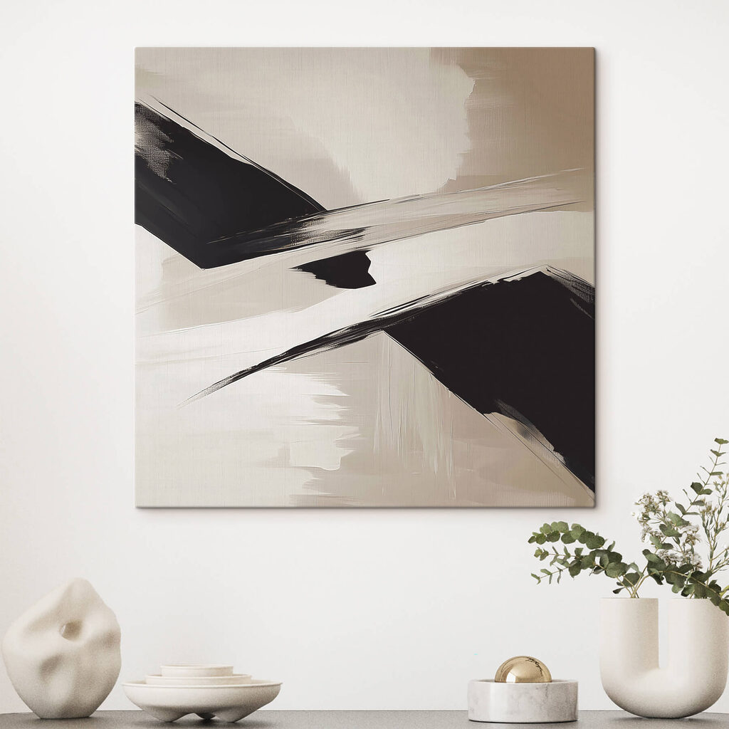 Schwarze Pinselstriche auf Sand — Interieur 1