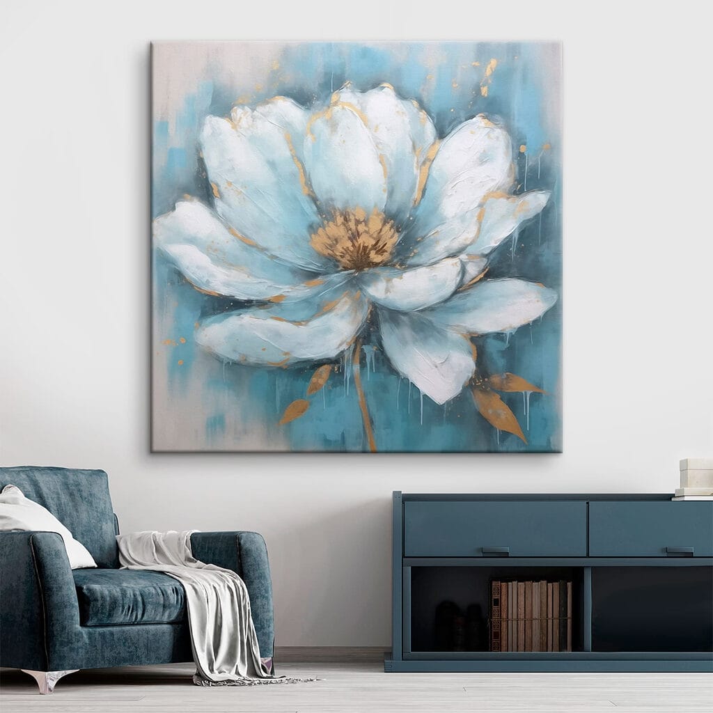 Eisblaue Blüte mit Goldrand — Interieur 2