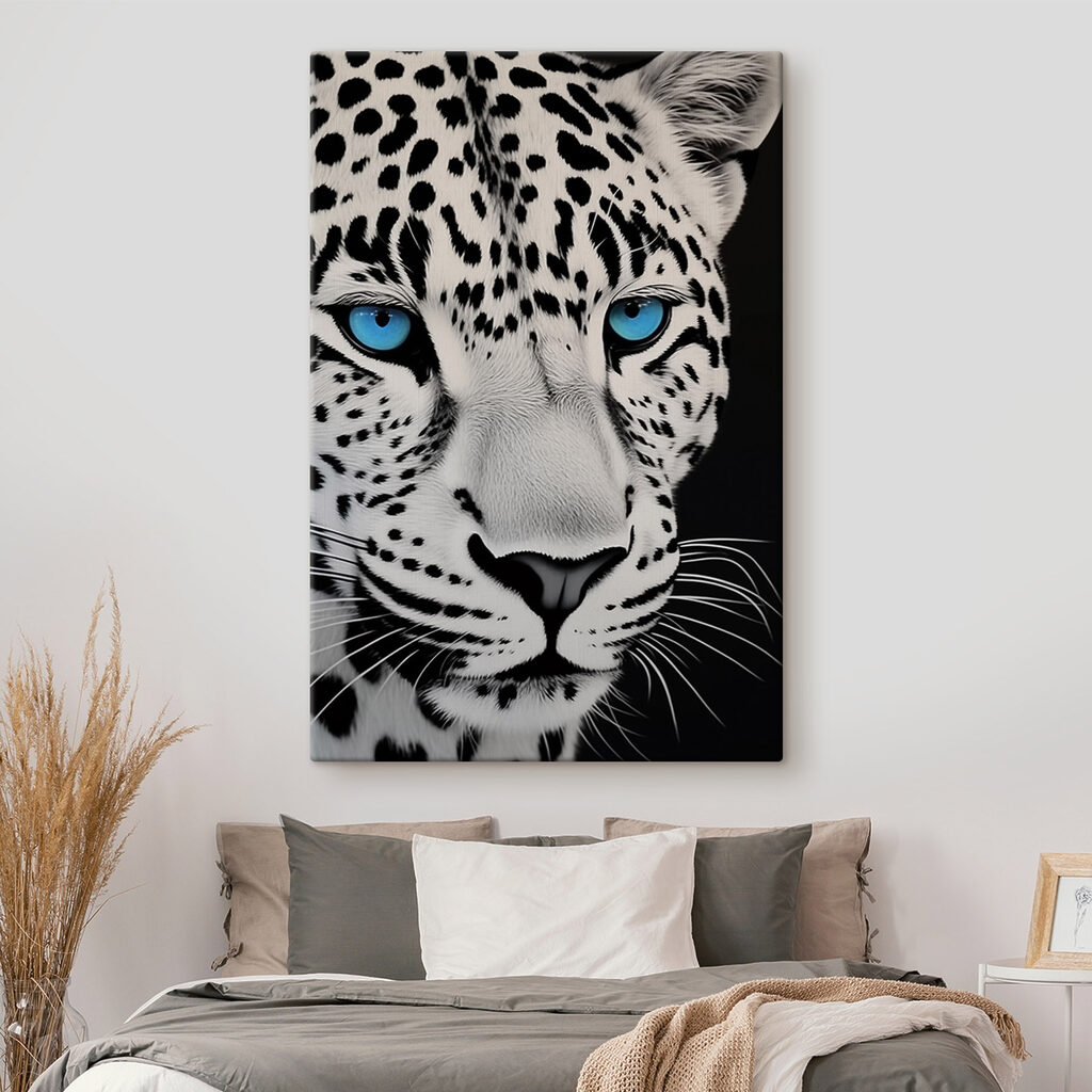 Leopard mit eisblauen Augen — Interieur 1