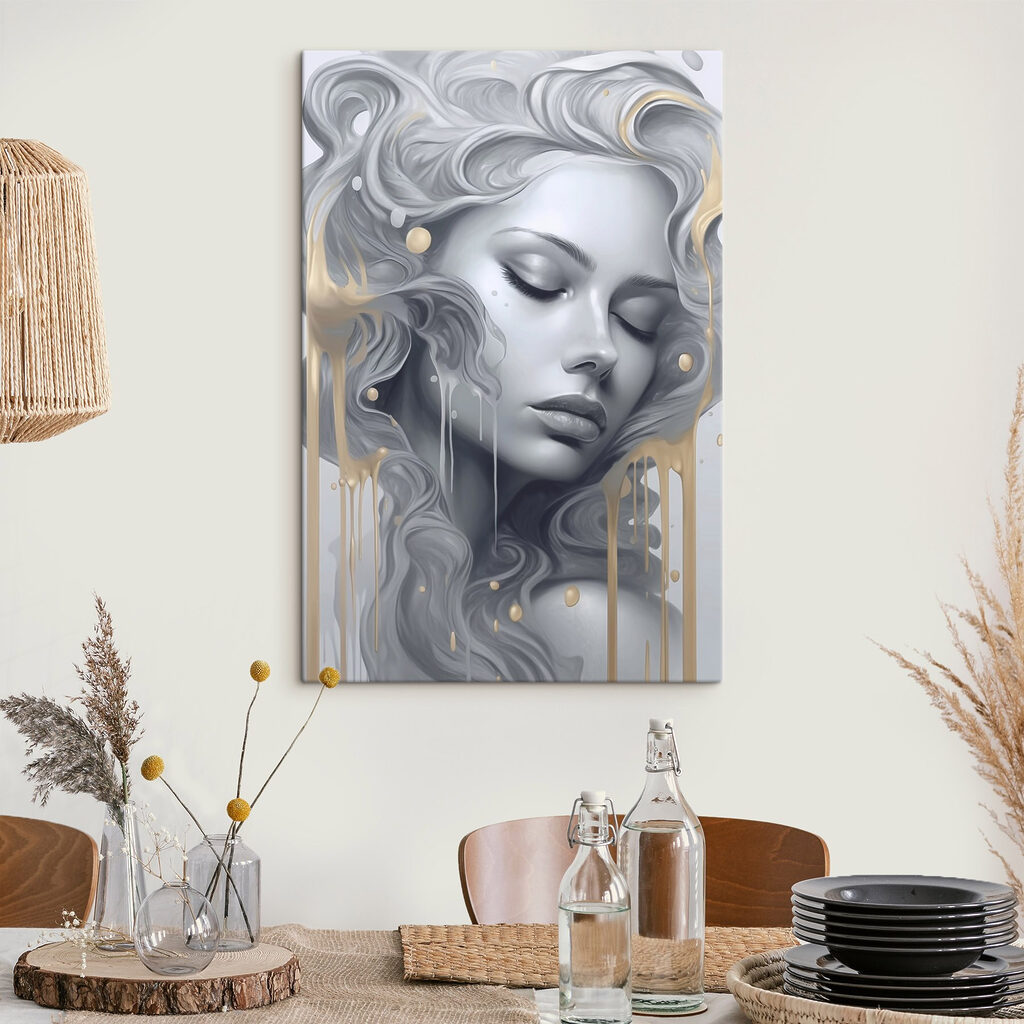 Frauenkopf mit silbergrauen Locken — Interieur 2