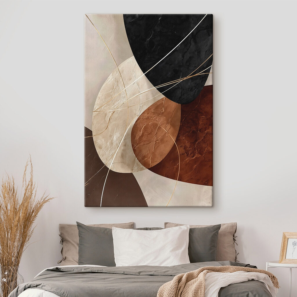 Schwarzbraune Bögen mit Goldfäden — Interieur 1