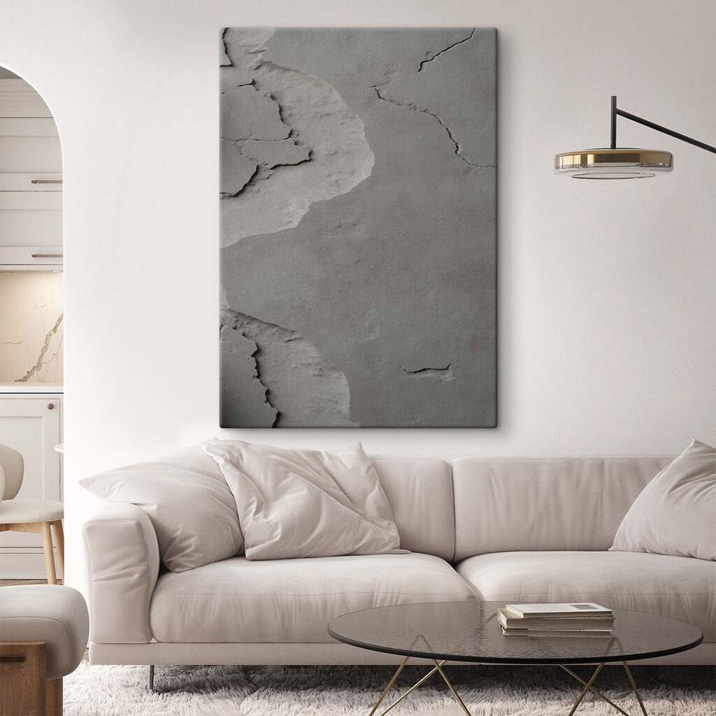 Graue Flächen mit Rissen in einem Interieur