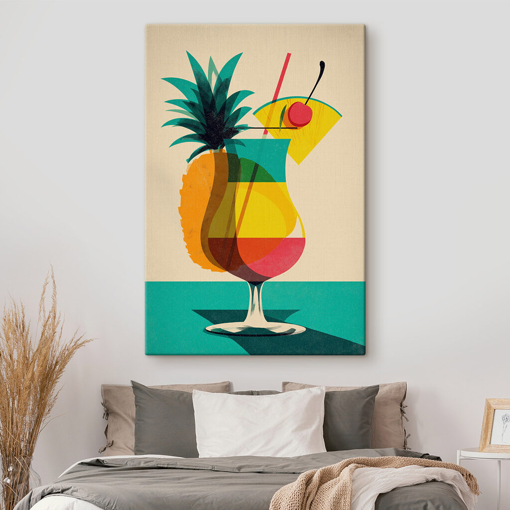 Ananascocktail auf Grün in einem Interieur
