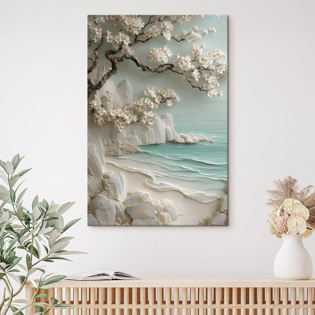 Weiße Blüten über Meereswellen in einem Interieur