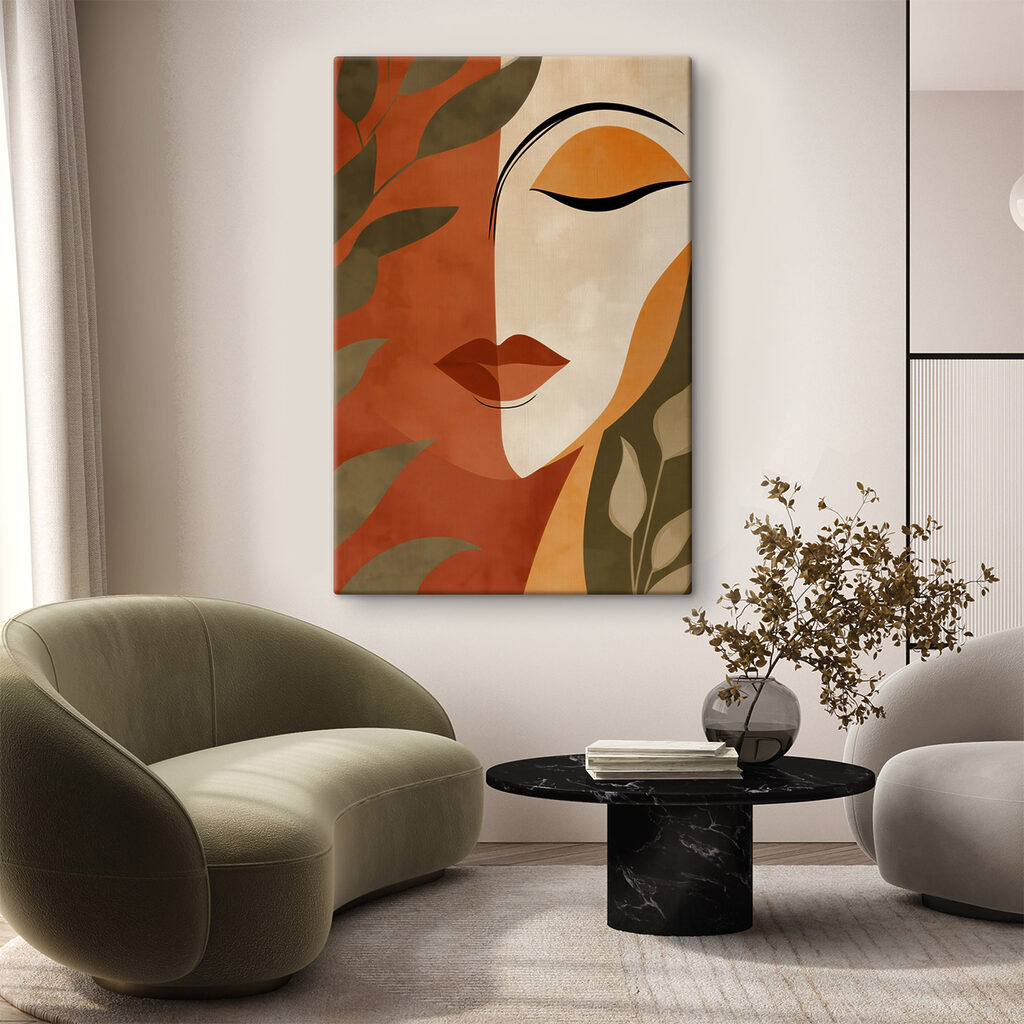Frauengesicht in Terrakottaflächen in einem Interieur