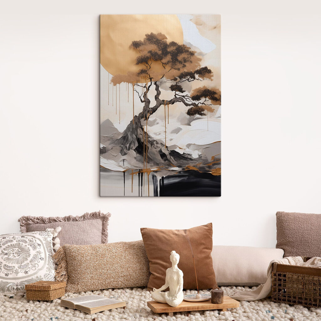 Gewundener Baum, goldener Lichtkreis in einem Interieur