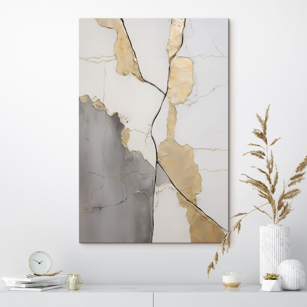 Weiße Scherben mit Goldrändern — Interieur 1