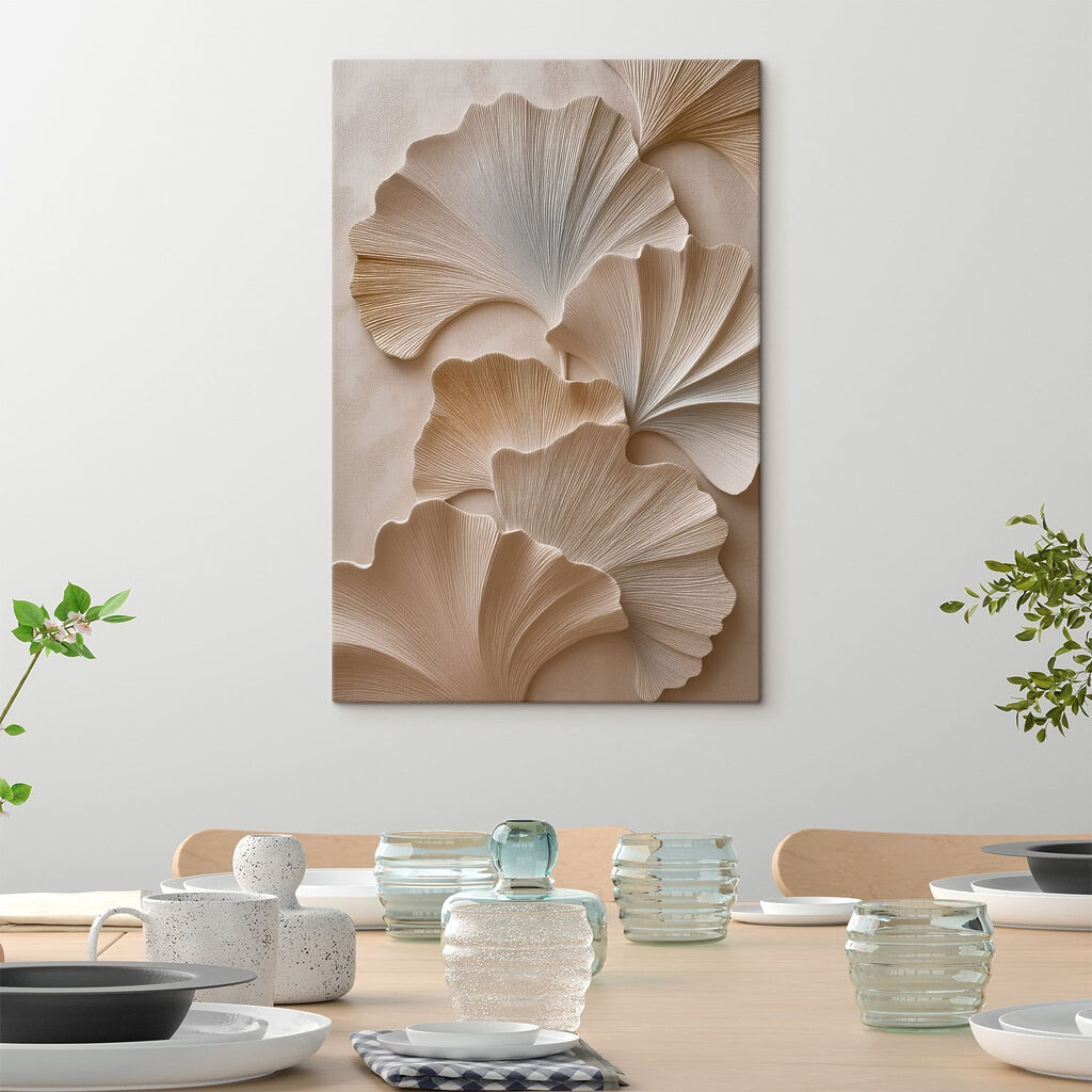 Ginkgofächer in weißen Reliefschichten — Interieur 3