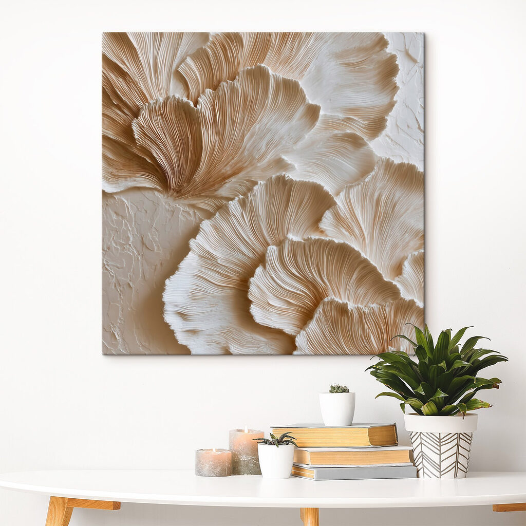 Gerippte Fächer auf Cremeweiß in einem Interieur