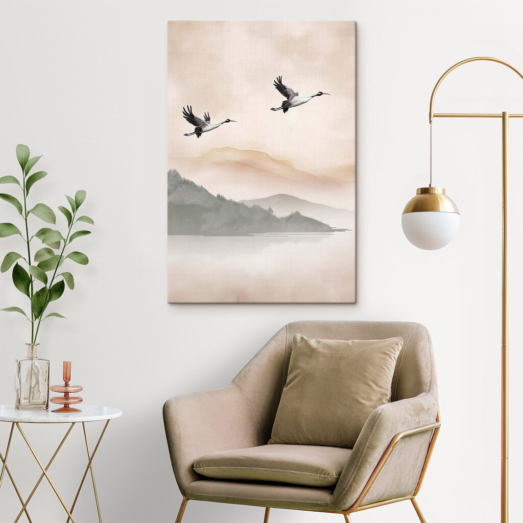 Zwei Kraniche über Nebel in einem Interieur