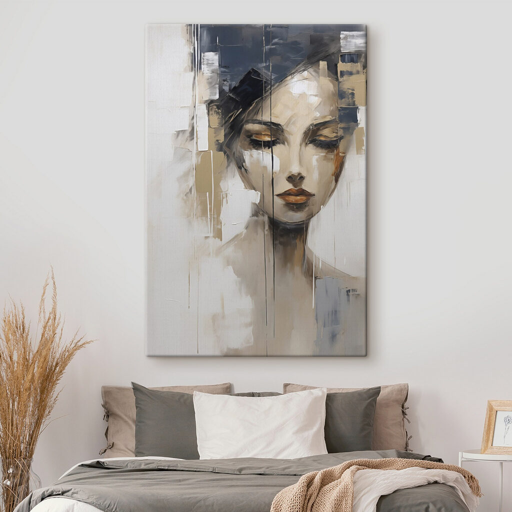Frauenblick in Goldgrau — Interieur 2