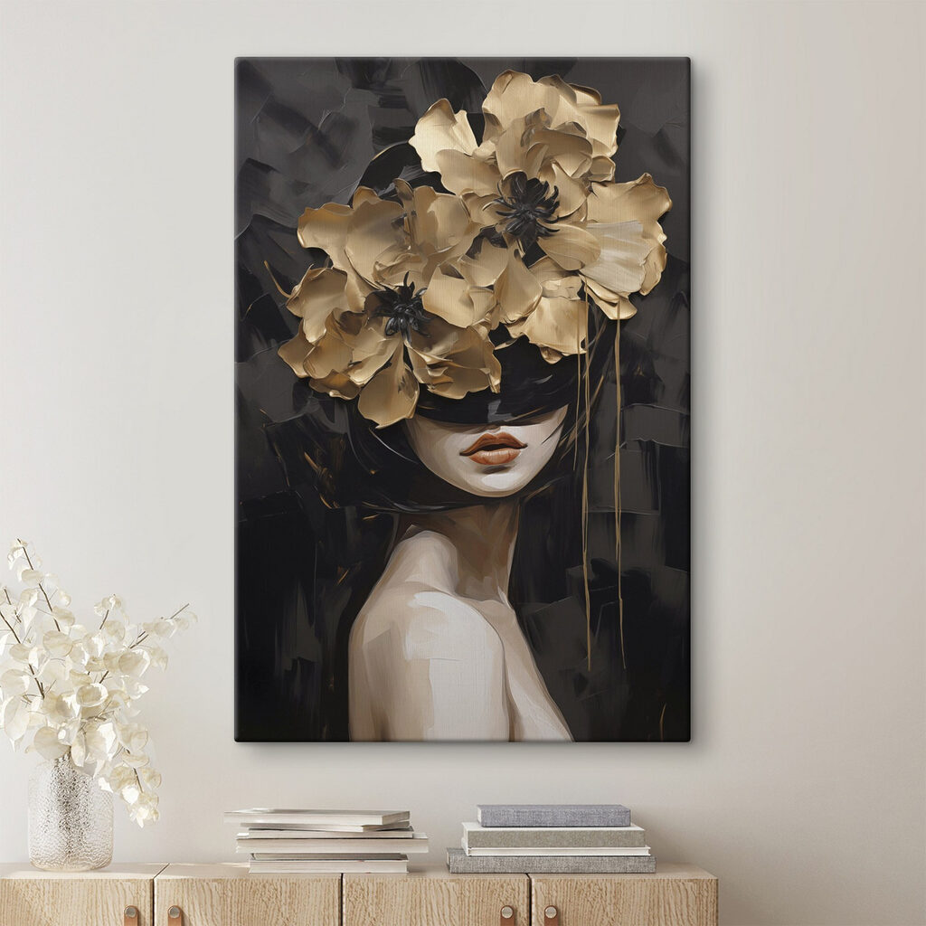 Frau hinter goldenen Blüten — Interieur 2