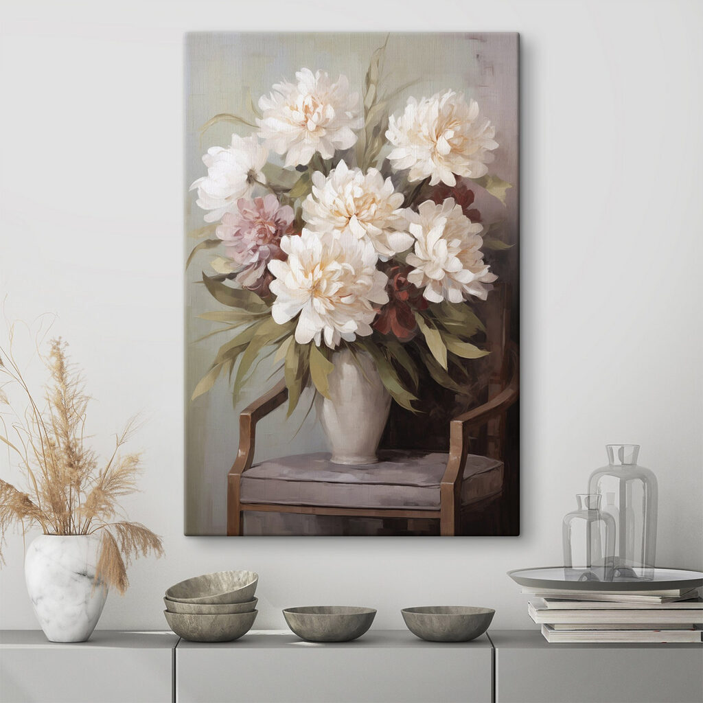 Blumenvase auf Holzstuhl — Interieur 1