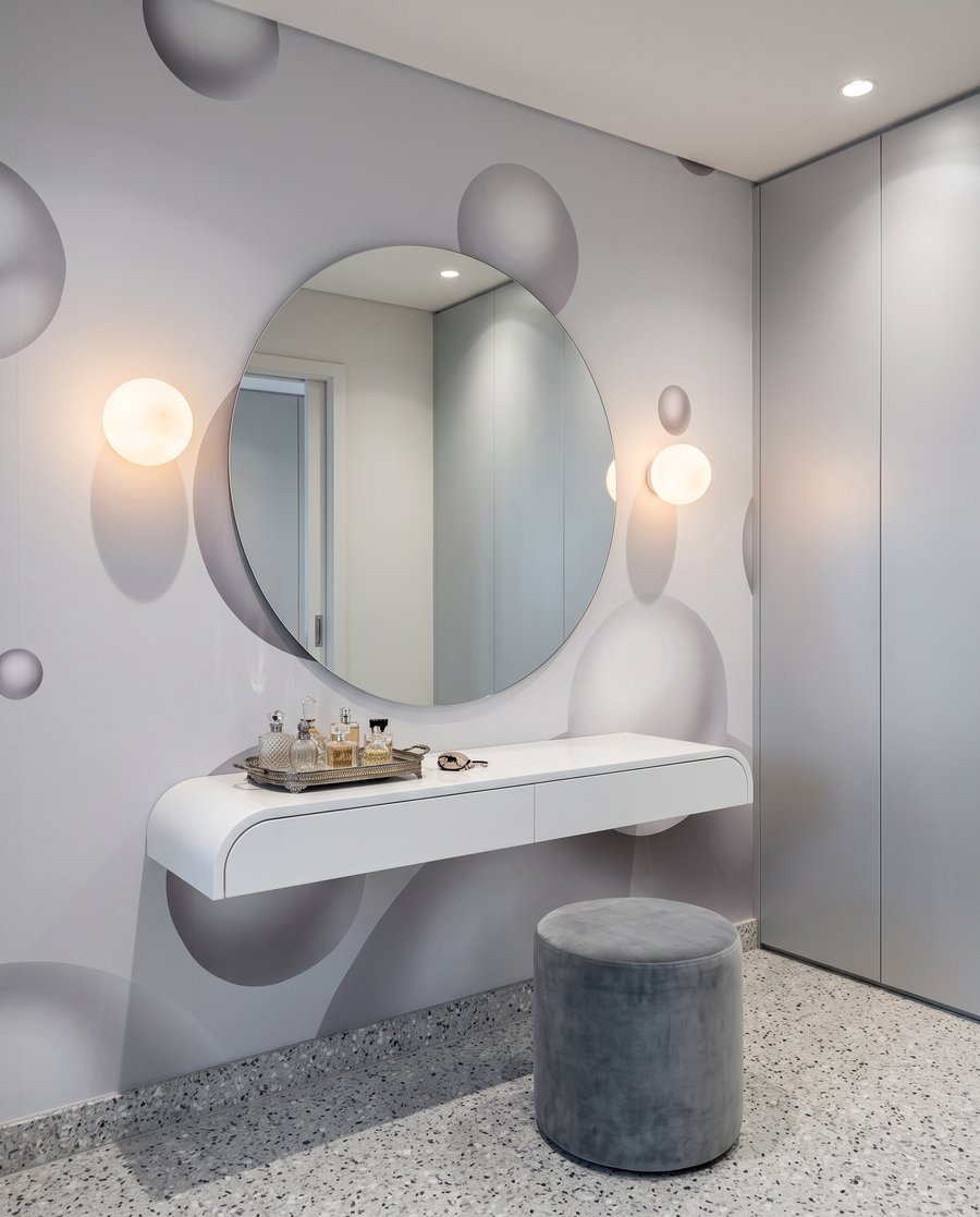 Glänzende Blasen schweben frei — Interieur 2