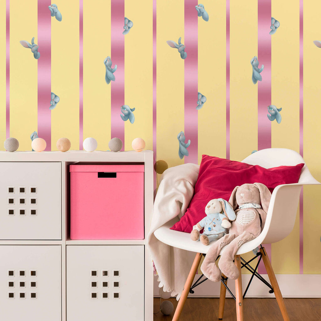 Rosa Blüten in Reihen — Interieur 3