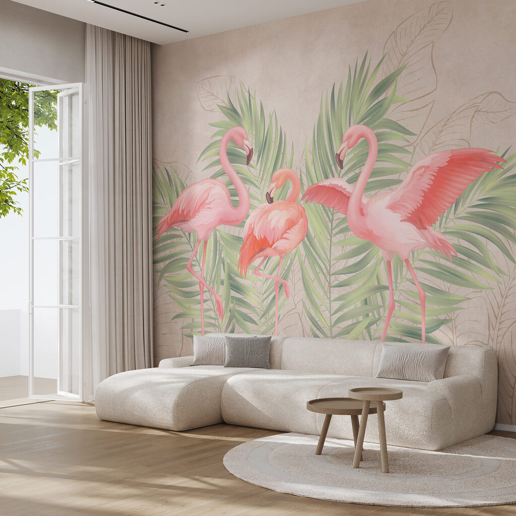 Drei Flamingos vor Palmblättern in einem Interieur