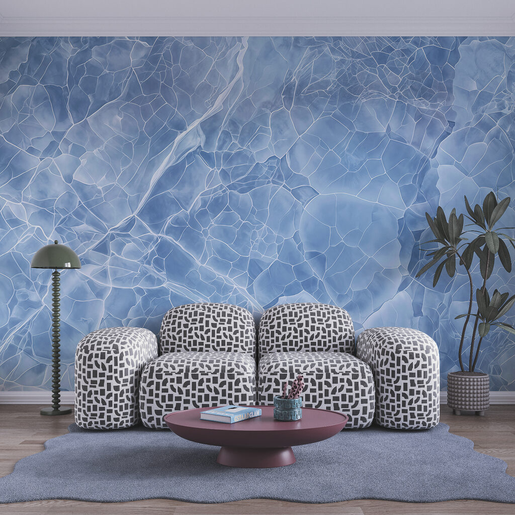 Helle Adern in Farbschichten in einem Interieur